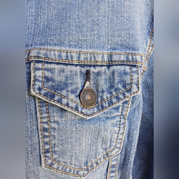 Levi Strauss Blue Denim Button Front Jean Jacket. - Picture 4 of 12